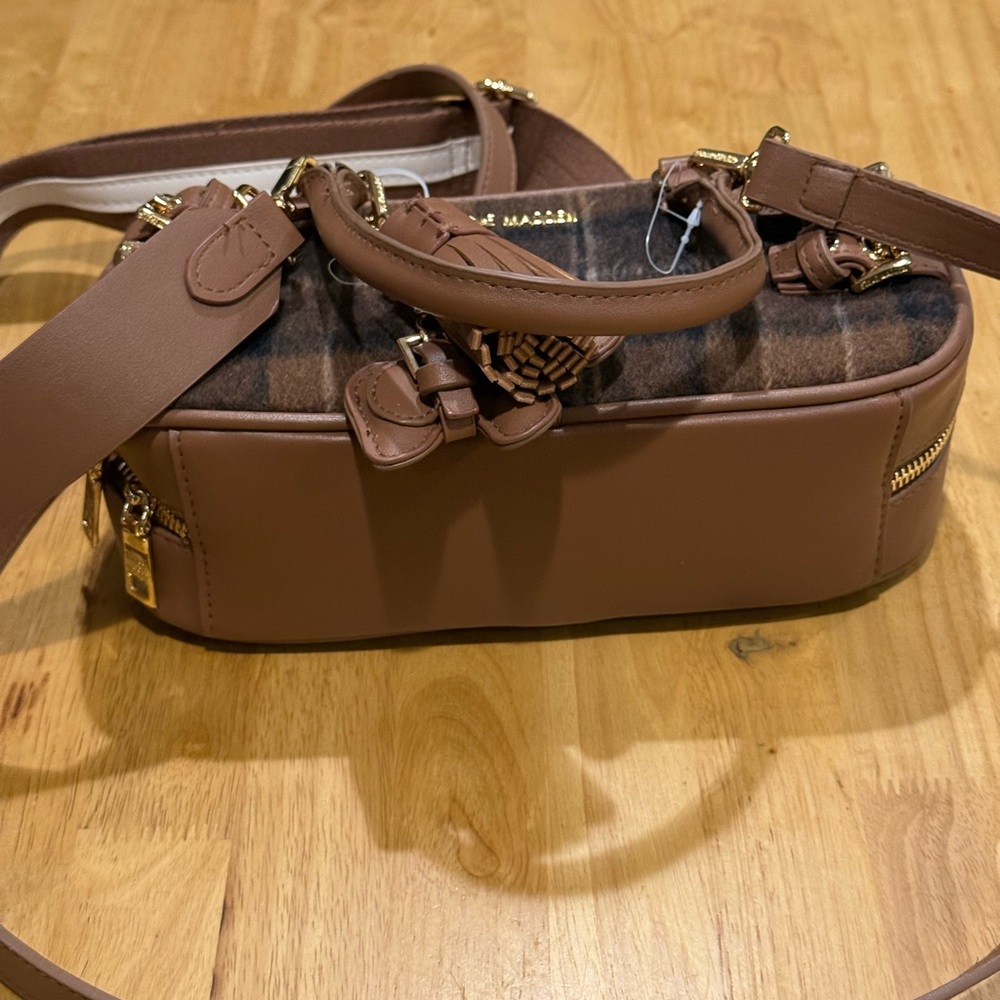 NWT Steve Madden Brown Plaid Blennix Nutshell Crossbody Bag Tassel Dog Charm - Picture 10 of 16